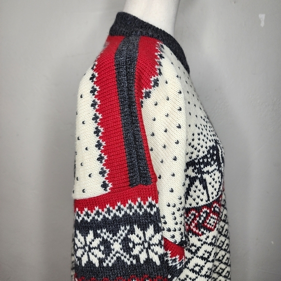 Vintage Nordstrikk 100% Wool Norwegian Fair Isle Reindeer Motif Sweater Size L - Picture 7 of 12